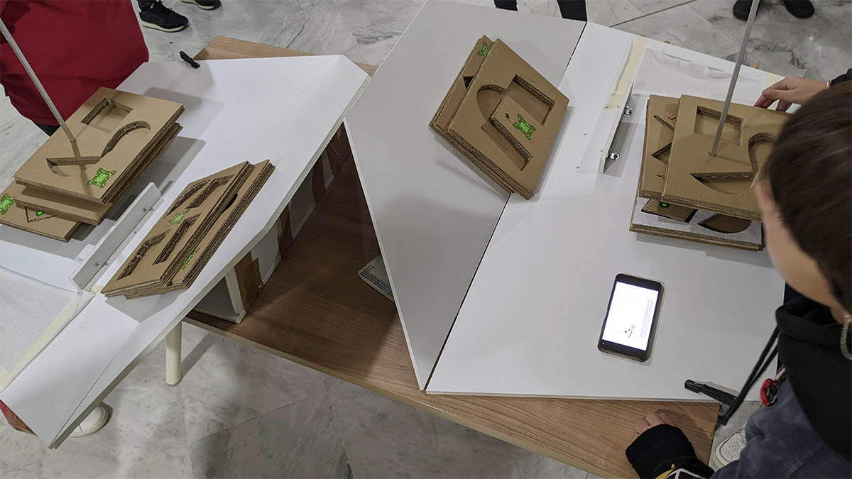 Eco-bab: primi prototipi dell’installazione, e testing delle dinamiche di gioco